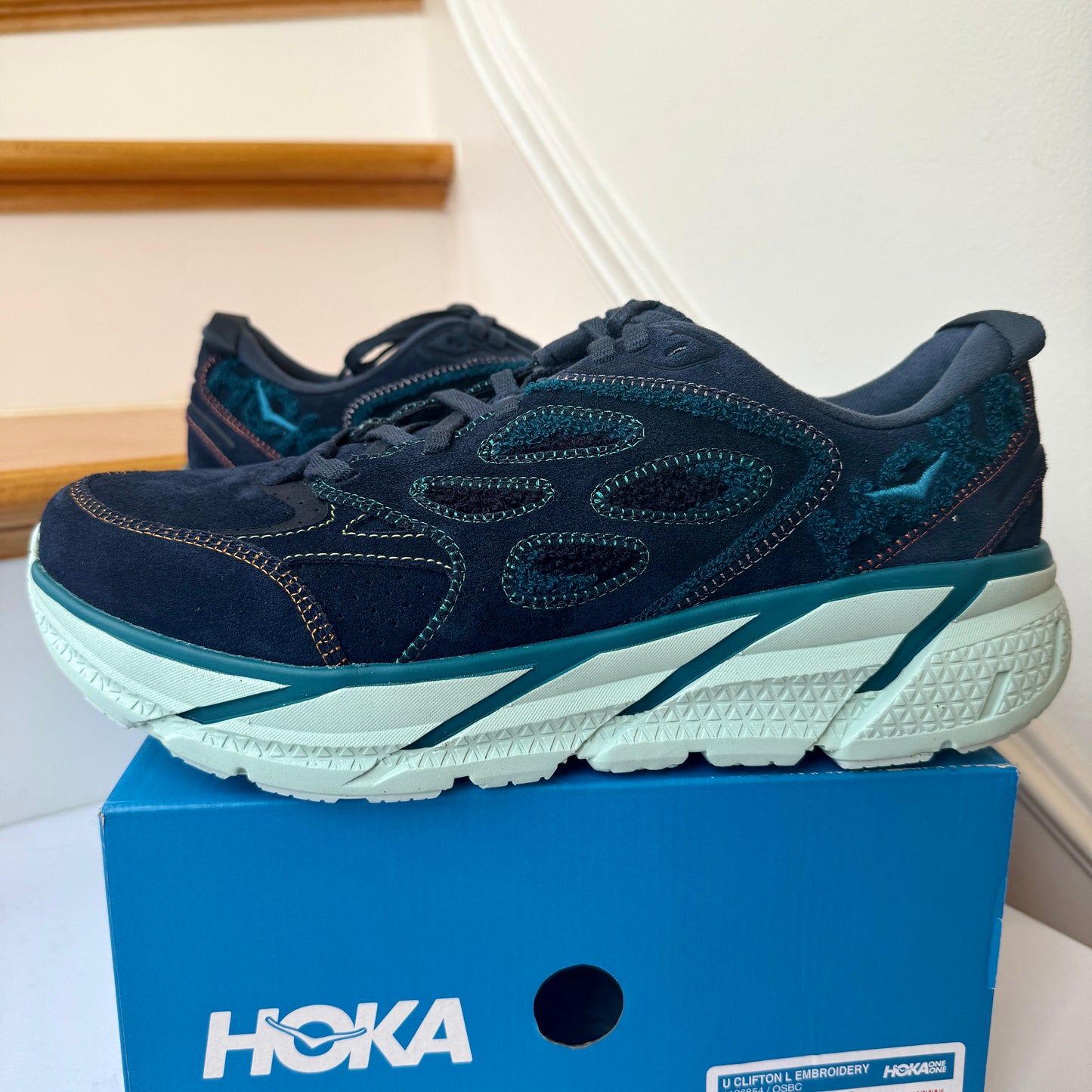 Hoka Clifton L Embroidery UNISEX Shoes Leather outer space blue blue corral