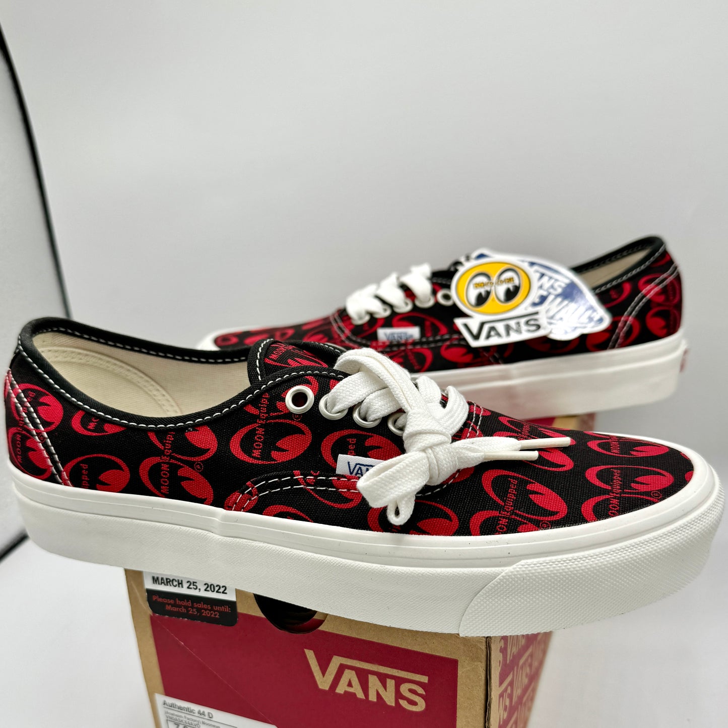 Vans Authentic 44 D Skate Shoes Anaheim Edition Mooneye Red Unisex