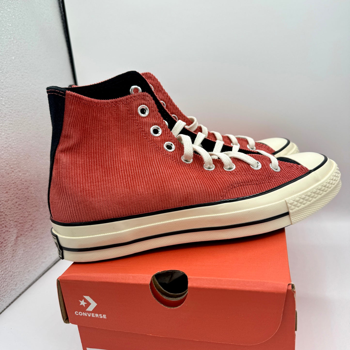 Converse Chuck 70 Hi Classic Tops Rhubarb Pie Corduroy Workwear Red Black