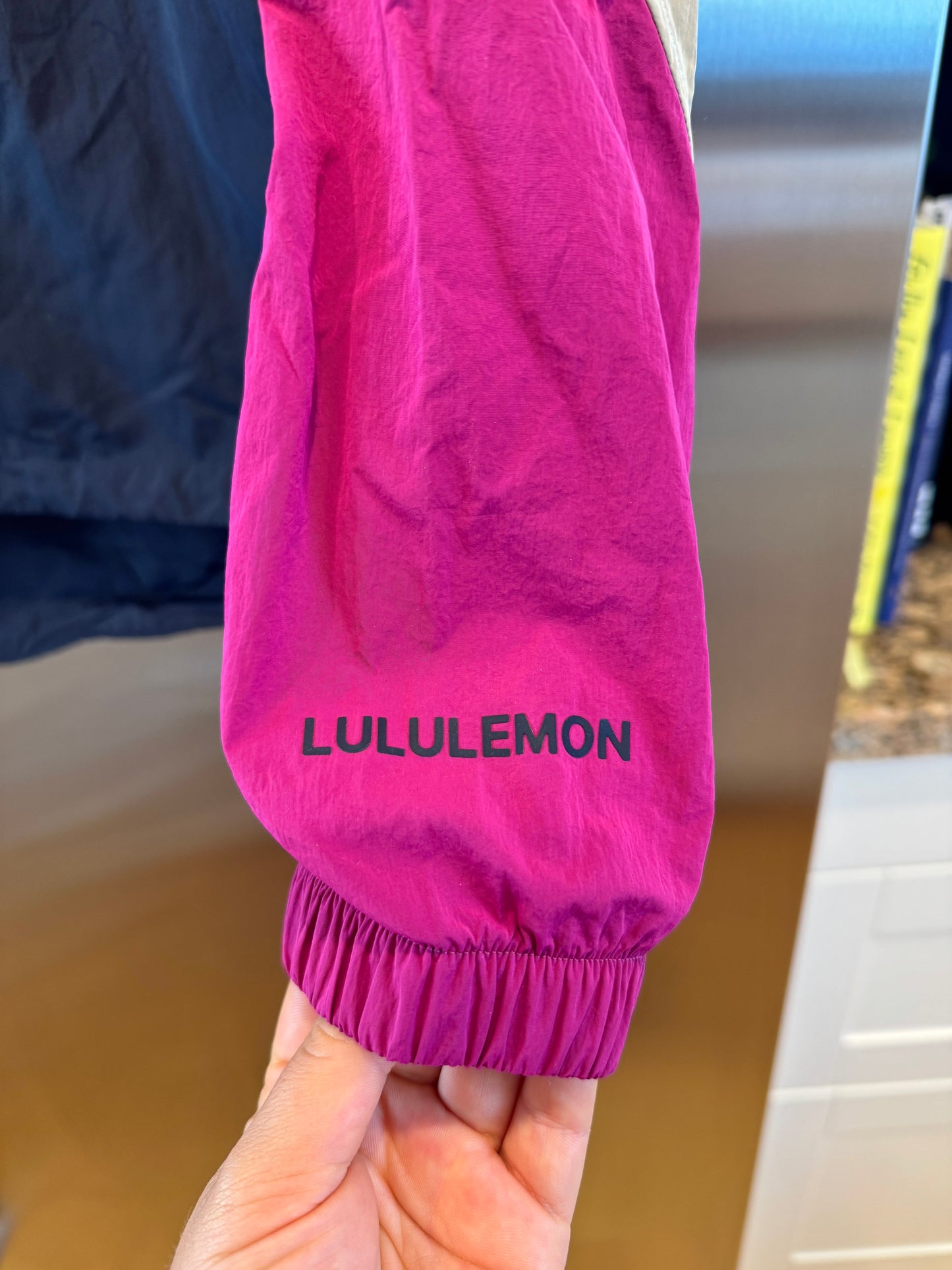 Lululemon Evergreen Anorak Jacket - New with Defect , Ripened Raspberry / Cafe Au Lait / Navy