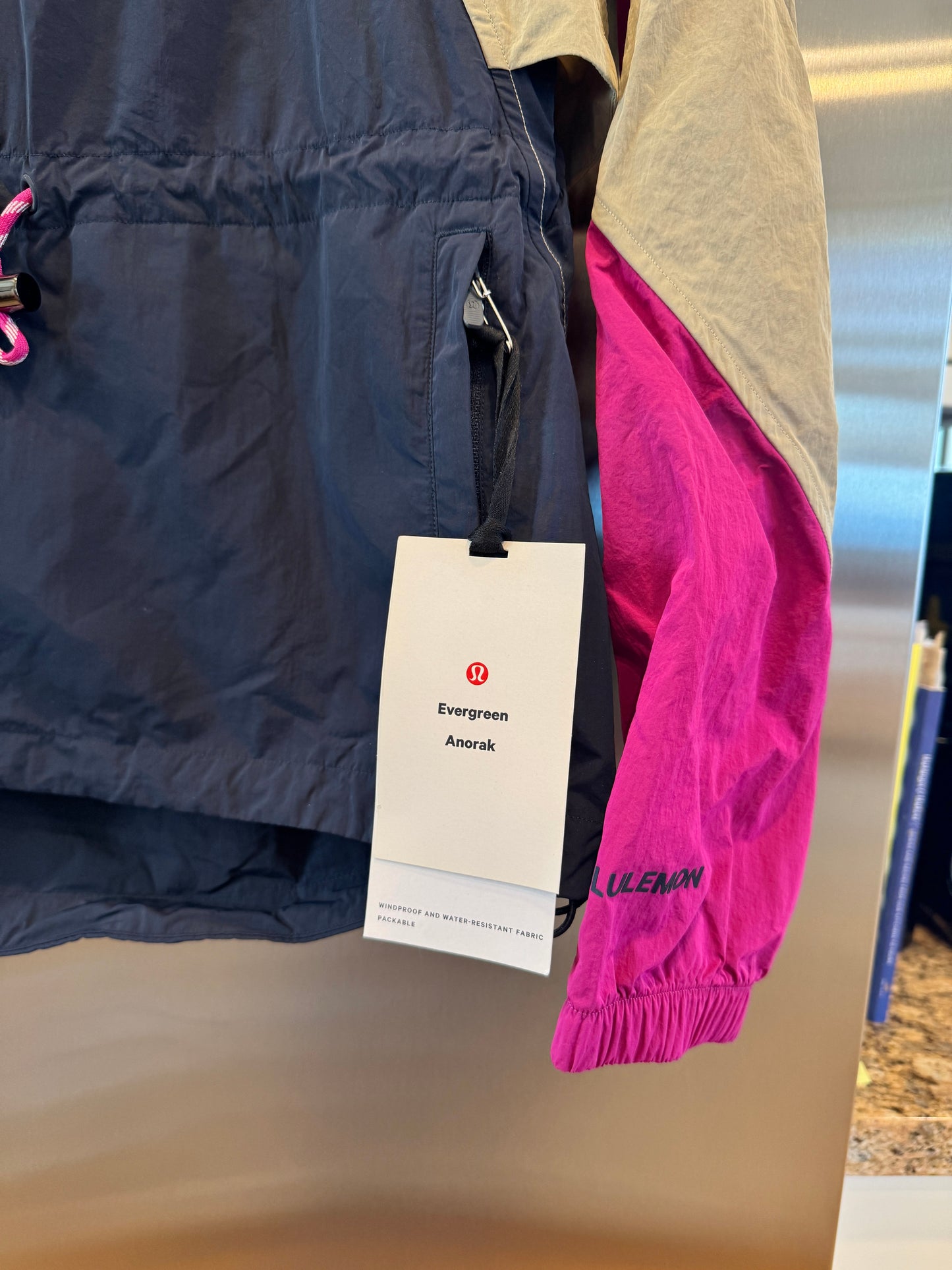 Lululemon Evergreen Anorak Jacket - New with Defect , Ripened Raspberry / Cafe Au Lait / Navy