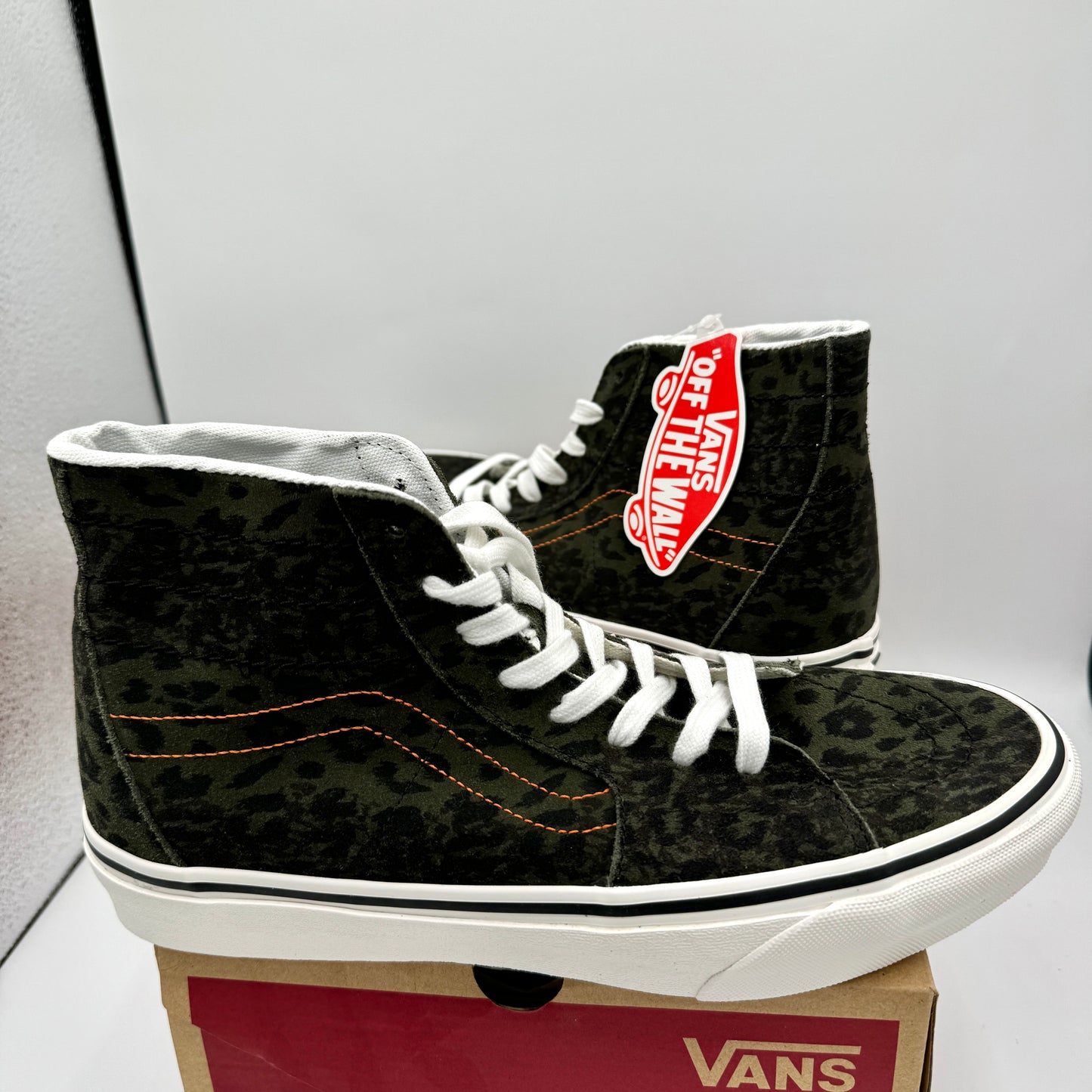 Vans Sk8 Hi Tapered Classic High Top Sneakers Green Leopard Camo Grape Leaf