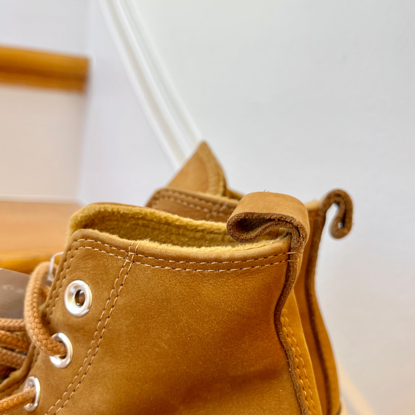 Converse Run Star Hike Platform in Nubuck Leather Wheat / Shadowberry high top