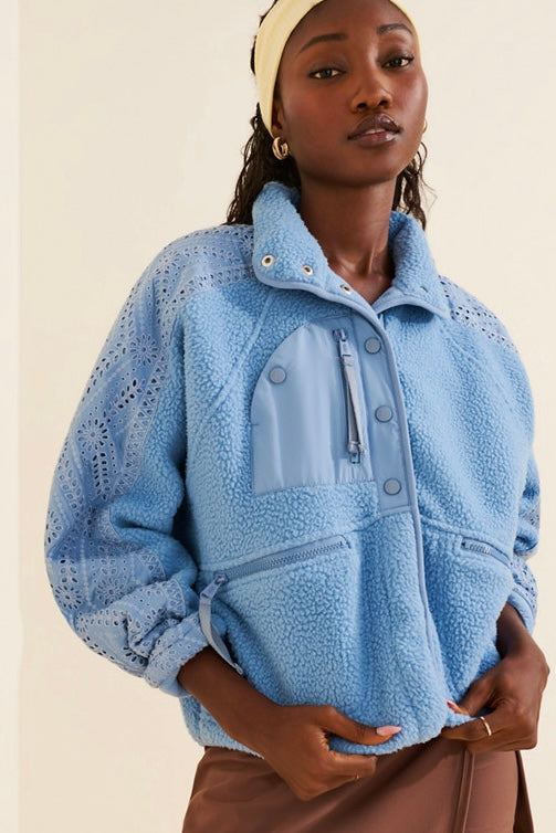 Free People Hit The Slopes Eyelet Fleece Jacket - Denim Rinse Blue
