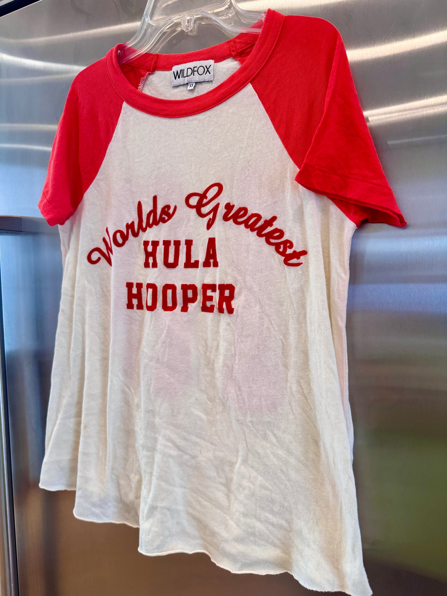 Wildfox Wildfox World’s Greatest Hula Hooper Raglan Women’s Top - Red * Pre-Owned *