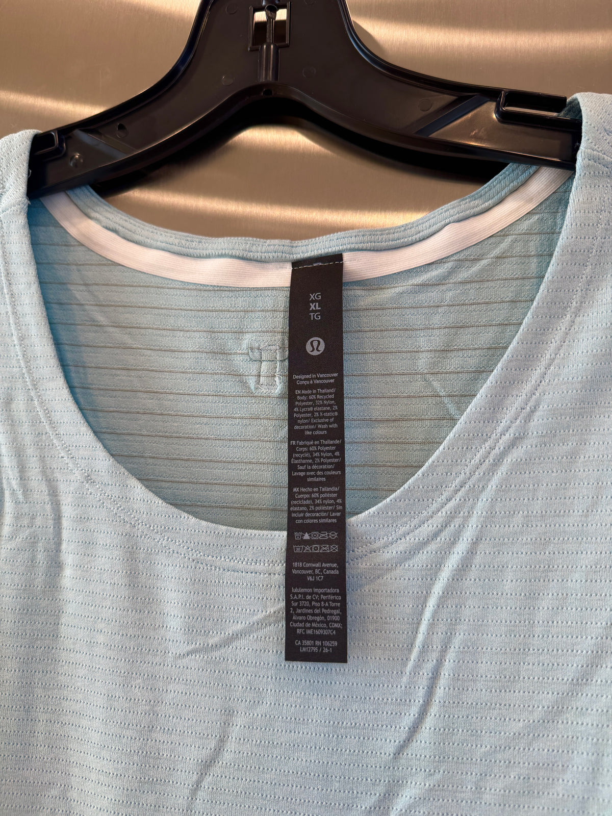 Lululemon License to Train Top , Mens Tank Top in Foam Cloud Blue
