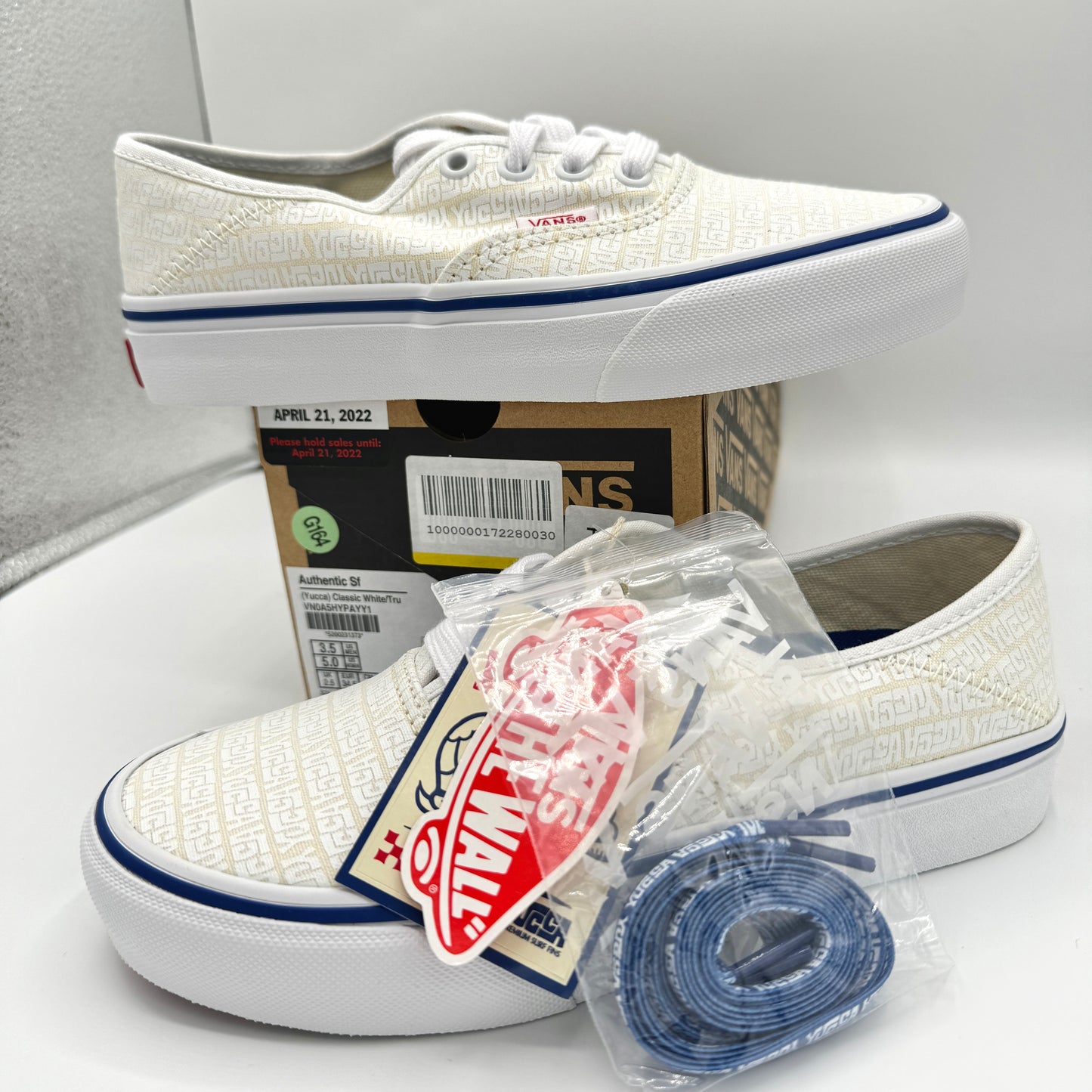 Vans Authentic SF Classic Low Top Sneaker in Cream off white x Yucca Fins