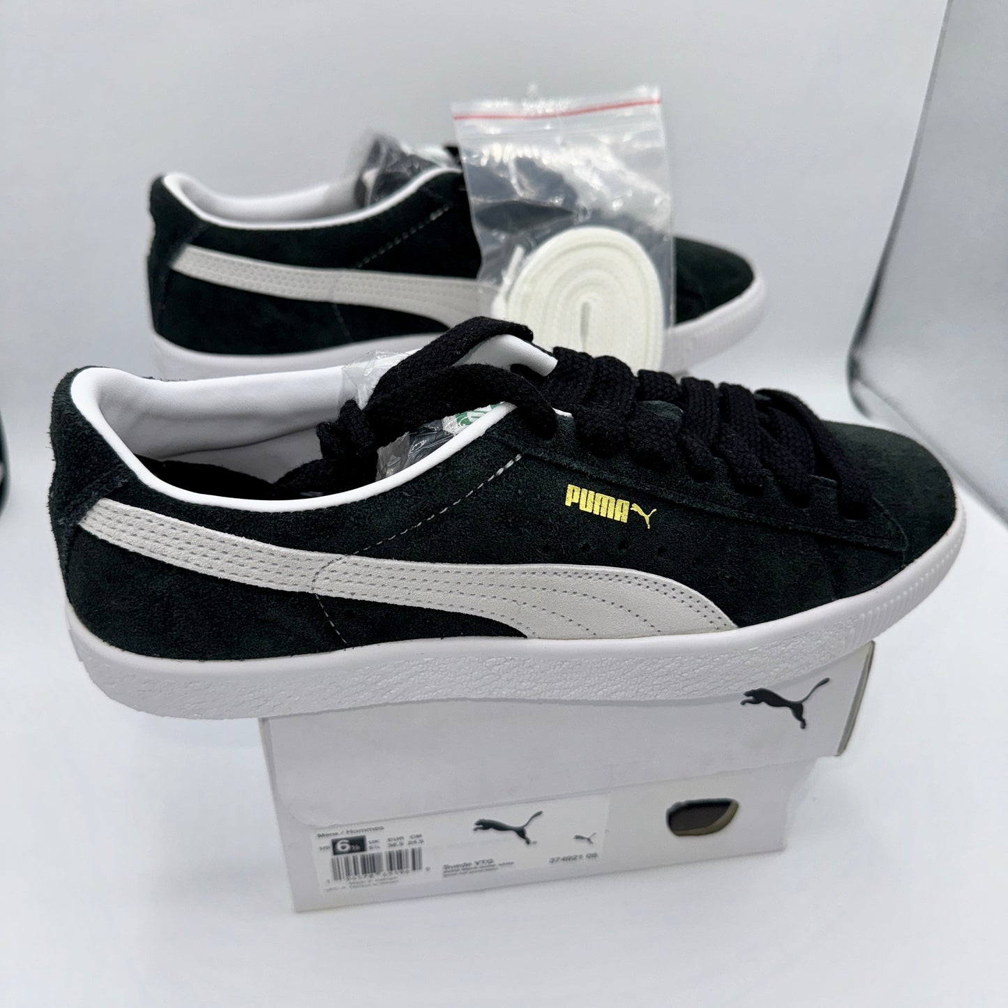 Puma Suede VTG Textured Leather Sneakers with extra laces in black / white