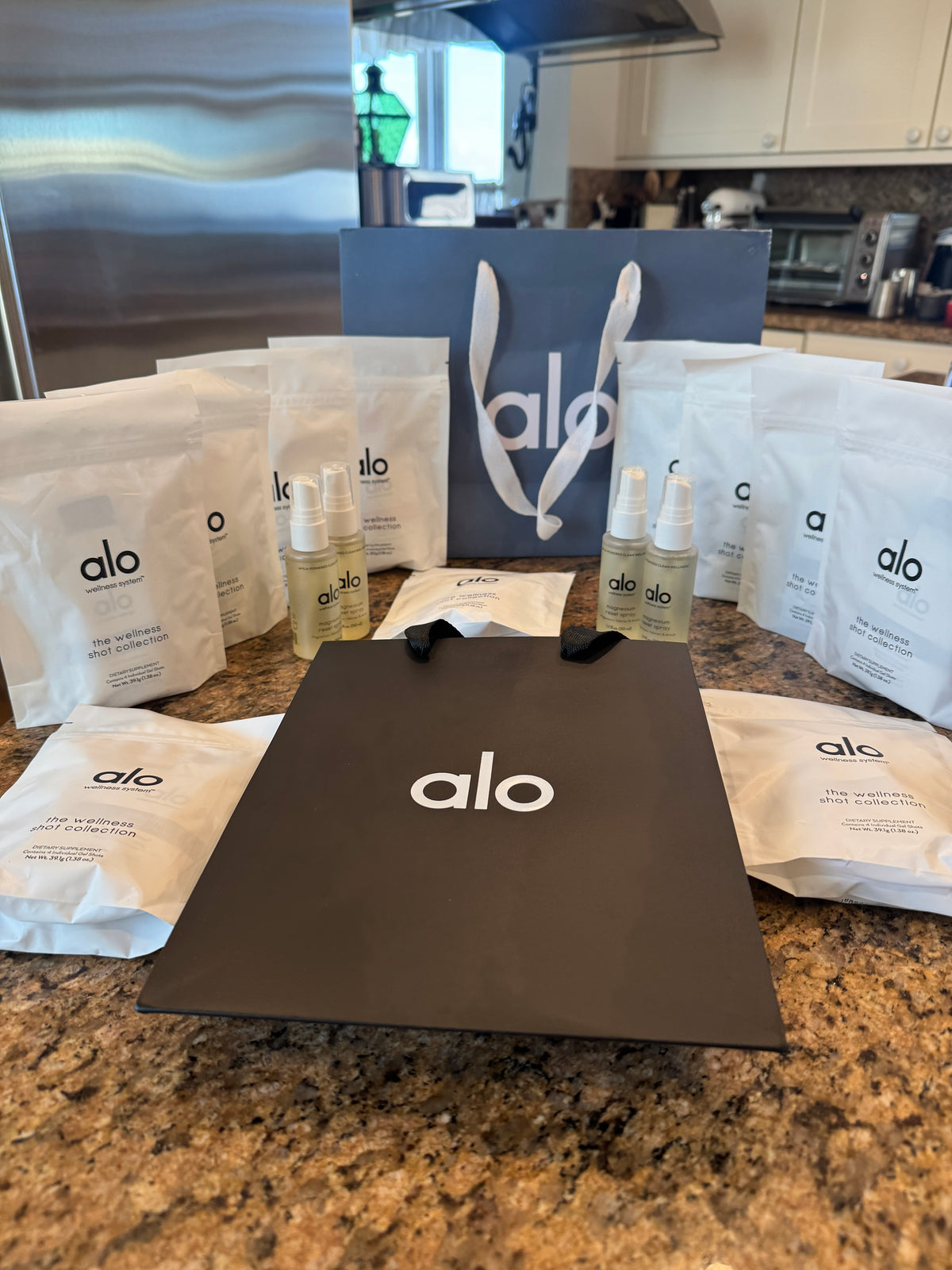 Alo Wellness BUNDLE (4) Magnesium Sprays, (11) Wellness Discovery Satchet Kits , (2) Gift Bags