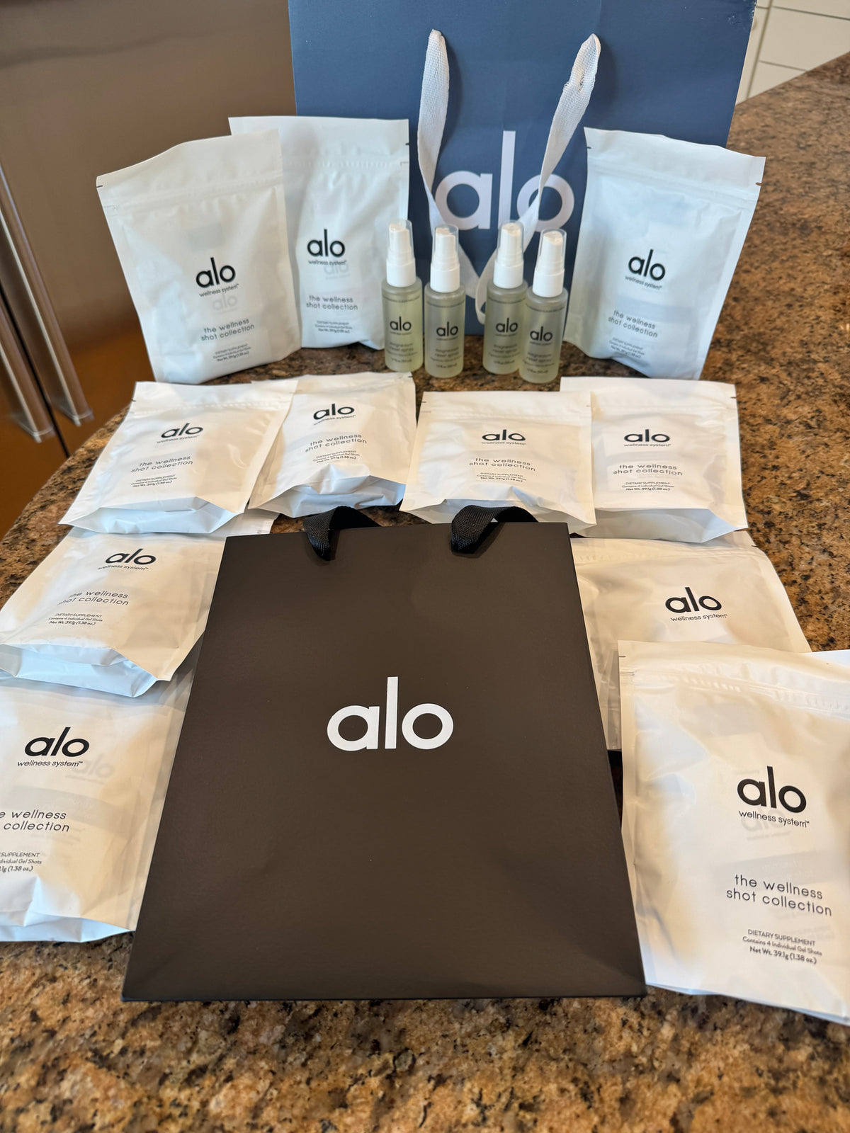 Alo Wellness BUNDLE (4) Magnesium Sprays, (11) Wellness Discovery Satchet Kits , (2) Gift Bags