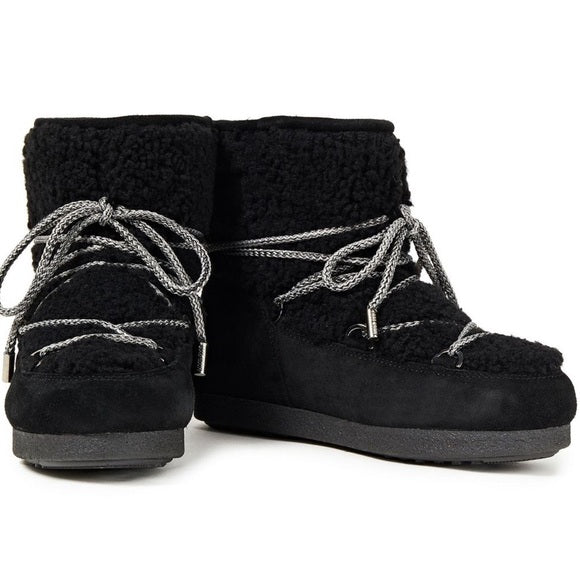 Moon Boot Women’s Far Side Low in Black / Nero suede with Shearling