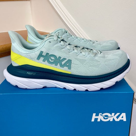Hoka Mach 4 Running Shoes in Blue Glass / Evening Primrose , Hoka One
