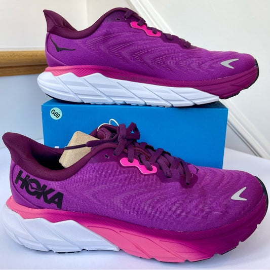 Hoka Arahi Running Shoes - brand new - Grapewine / Beautyberry - Pink Purple