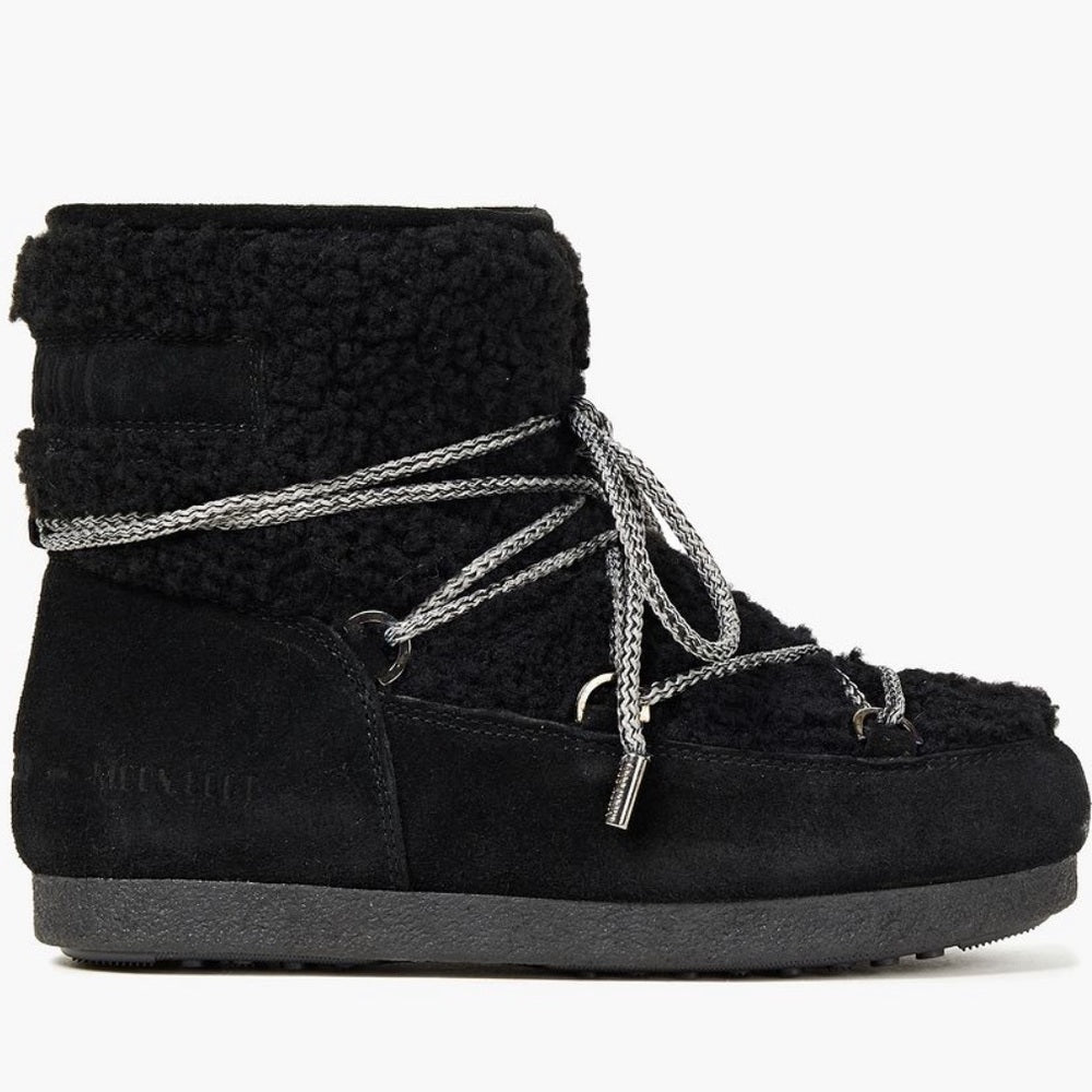 Moon Boot Women’s Far Side Low in Black / Nero suede with Shearling