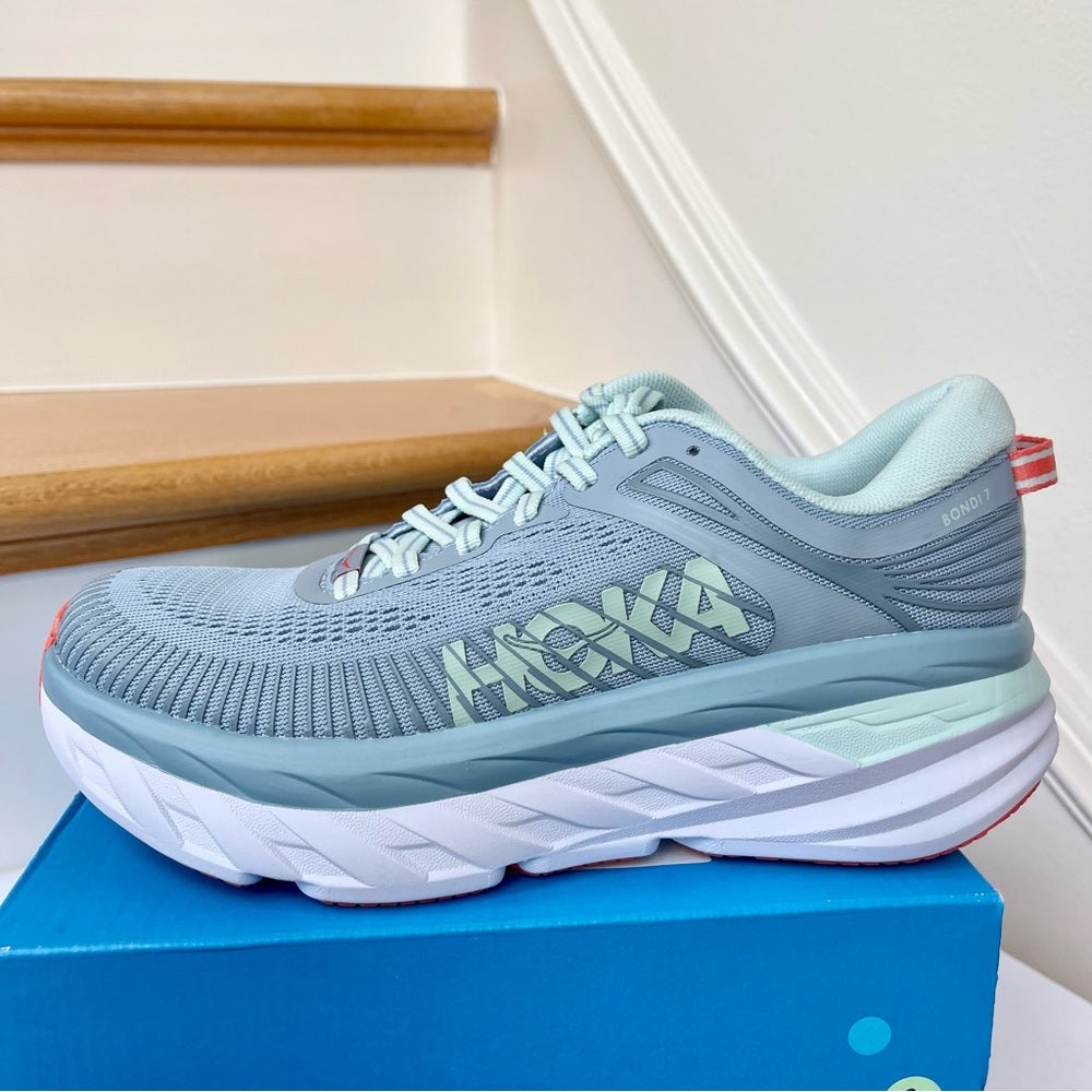 Hoka Bondi 7 Womens Light Blue brand new in box Hoka One One Running shoes