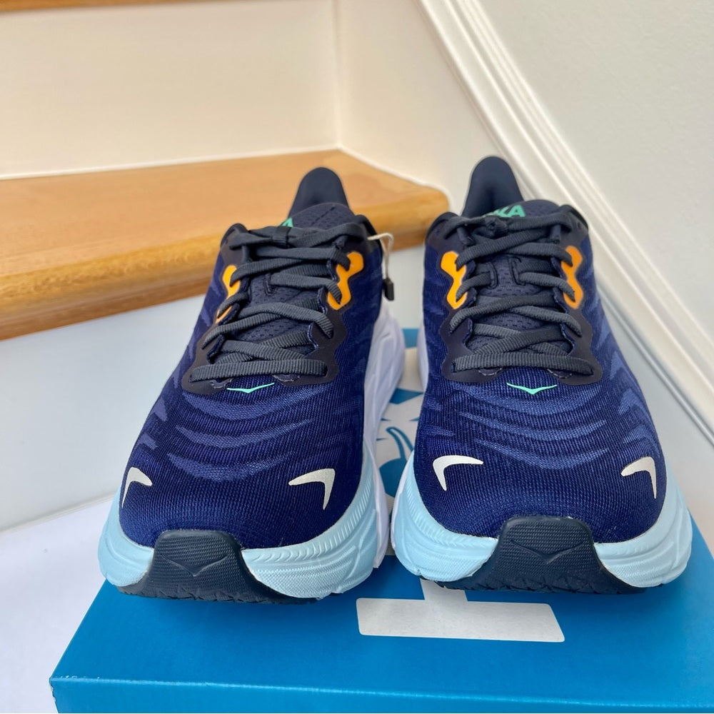 Hoka Arahi Running Shoes — brand new , Outer Space / Bellwether Blue