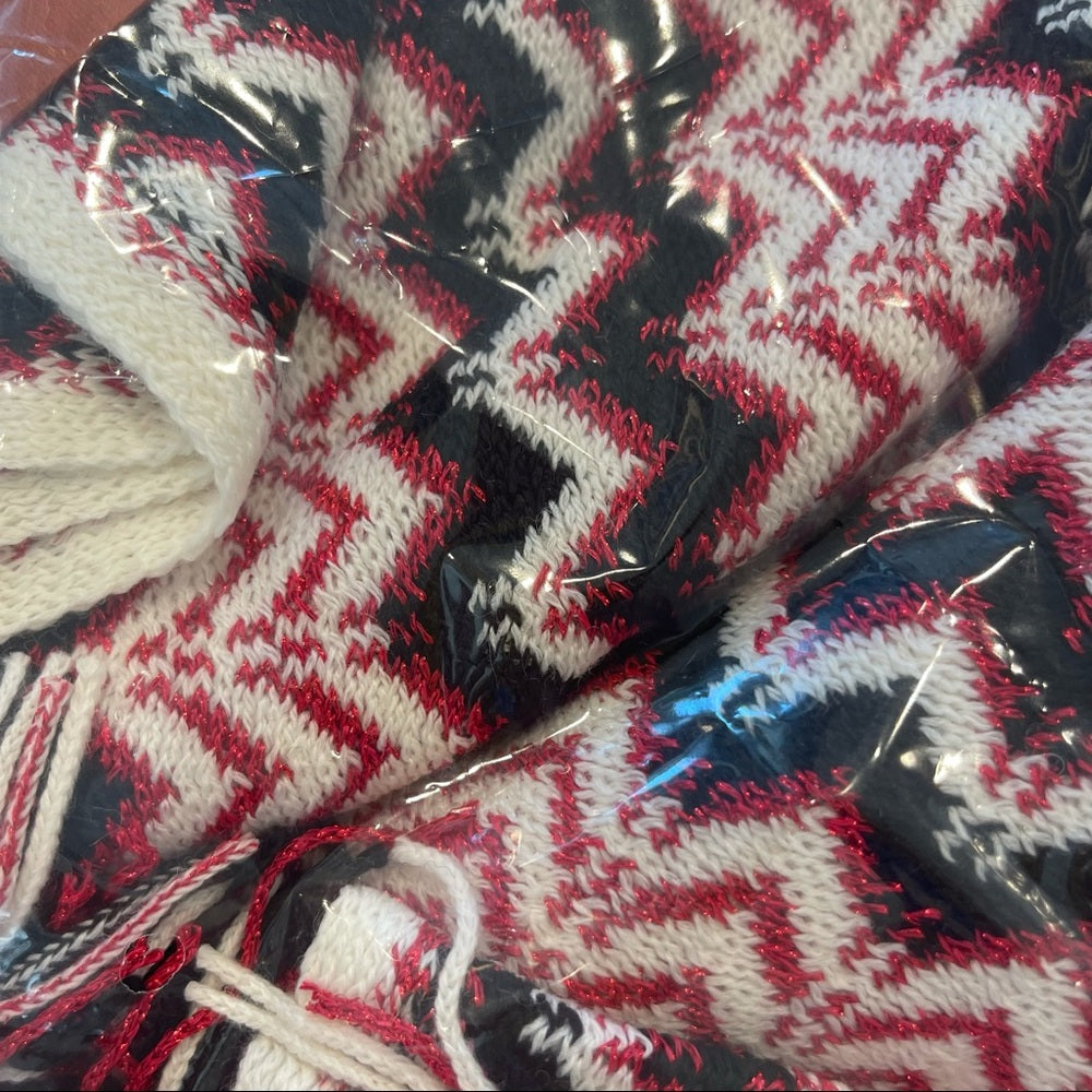 Missoni wool knit zigzag red white and black scarf wool made in Italy