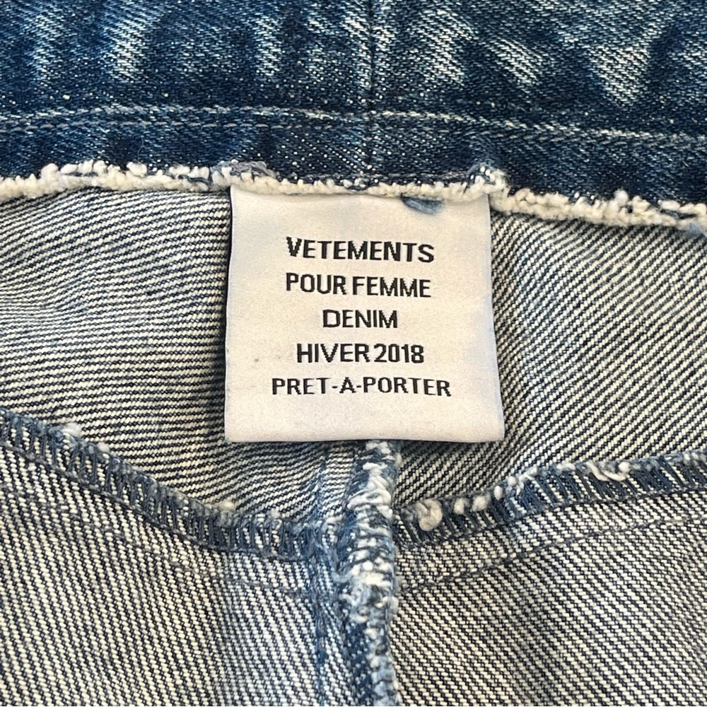 Vetements reconstructed denim pants Levi’s jeans denma size extra small womens