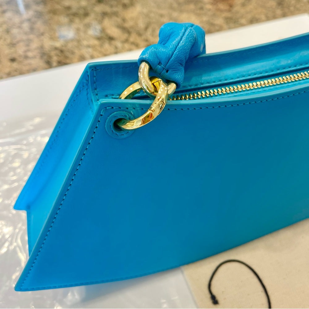 Jacquemus La Vague Shoulder bag in turquoise / golf hardware