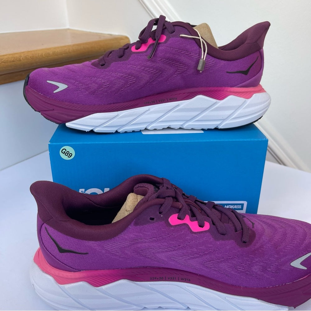 Hoka Arahi Running Shoes - brand new - Grapewine / Beautyberry - Pink Purple